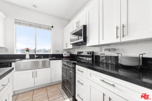 13041 Mesa Verde Way, Sylmar CA: https://media.crmls.org/mediaz/45d80ad6-6cc7-4d9a-8b96-f0aecc47ad3e.jpg