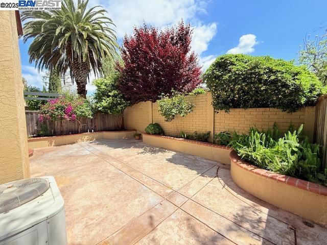 3050 Benjamin Grn, Fremont CA: https://media.crmls.org/mediaz/45d827a2-ddd4-404d-8bed-02976ce3b3d1.jpg