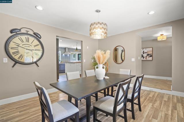 5665 Lewis Way, Concord CA: https://media.crmls.org/mediaz/45d92647-b631-4e02-a555-59580632694c.jpg