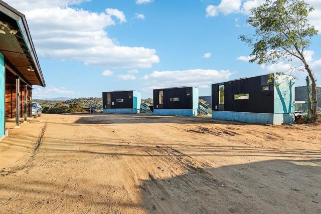 26086 Bear Valley Heights Road, Escondido CA: https://media.crmls.org/mediaz/45d93b96-2ac7-4194-b8bb-9d3e97eb7d41.jpg