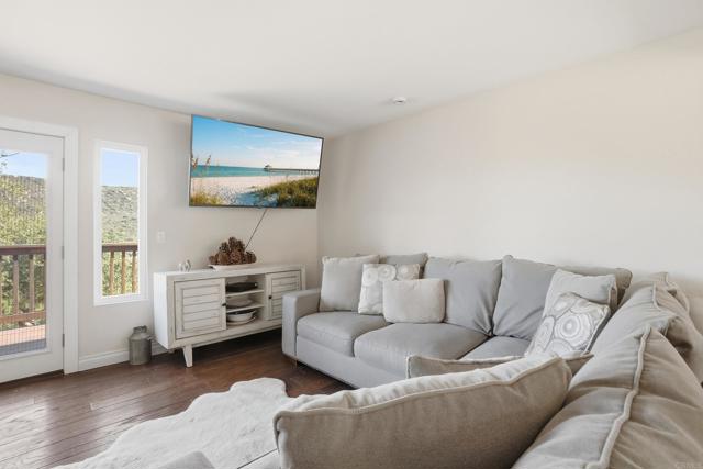 Image 15 of 42 For 3340 Skytrail Ranch Rd