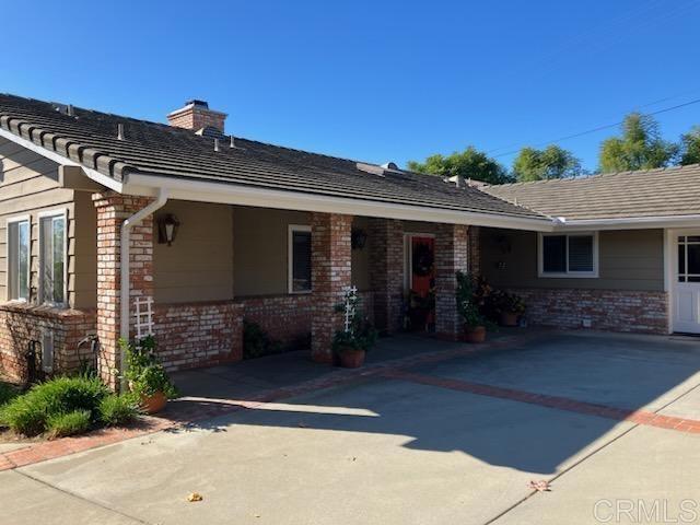 Detail Gallery Image 3 of 3 For 2063 Fuerte St, Fallbrook,  CA 92028 - 4 Beds | 3 Baths