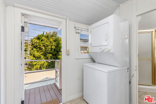 129 Ocean Park Boulevard photo 14