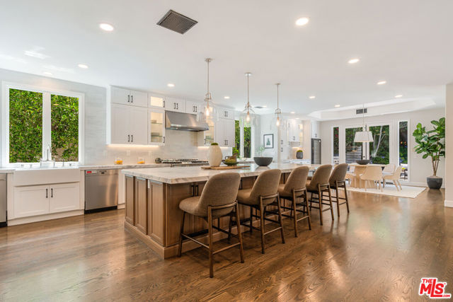 11797 CHAPARAL Street, Los Angeles CA: https://media.crmls.org/mediaz/45db24be-0cde-42cd-ae21-05552fe51620.jpg