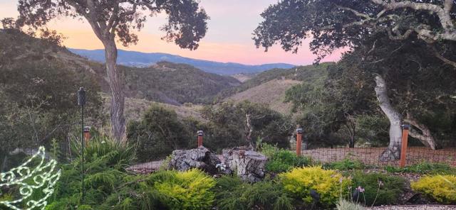 11394 Saddle Road, Monterey CA: https://media.crmls.org/mediaz/45df5d47-da0c-42ad-8ddc-15ecfaa3d33c.jpg