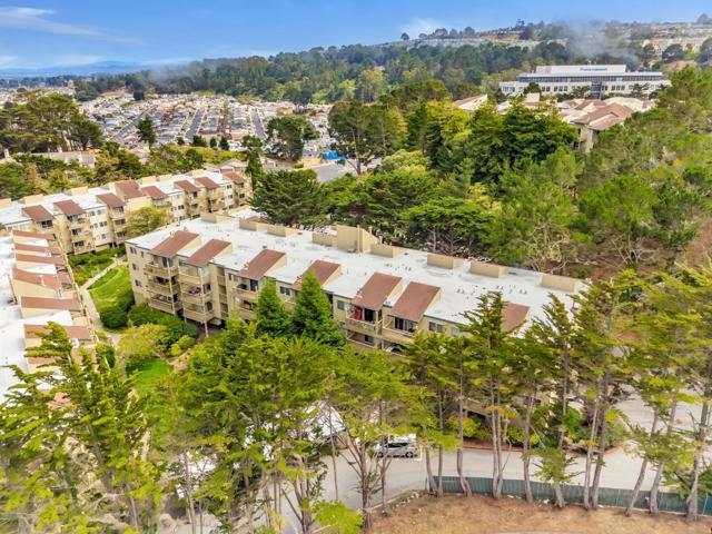 377 Mandarin Drive, Daly City CA: https://media.crmls.org/mediaz/45e0092d-b246-4b80-9d9a-3ab0d2369a54.jpg
