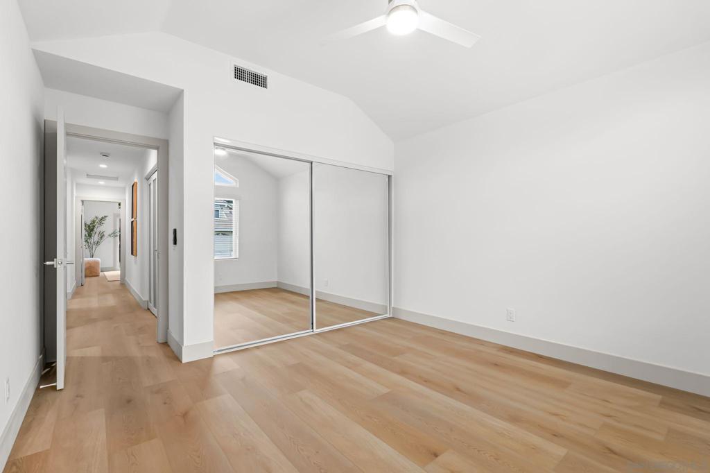 MLS #250037997SD image #14