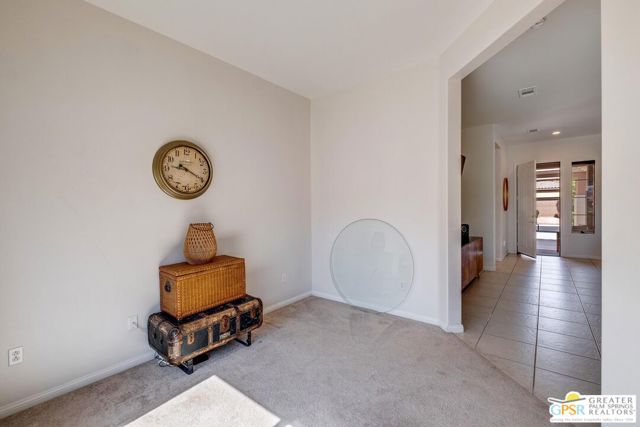 81091 Avenida Colonias, Indio CA: https://media.crmls.org/mediaz/45e26761-13e7-411f-8eec-2c45e6b6faaf.jpg