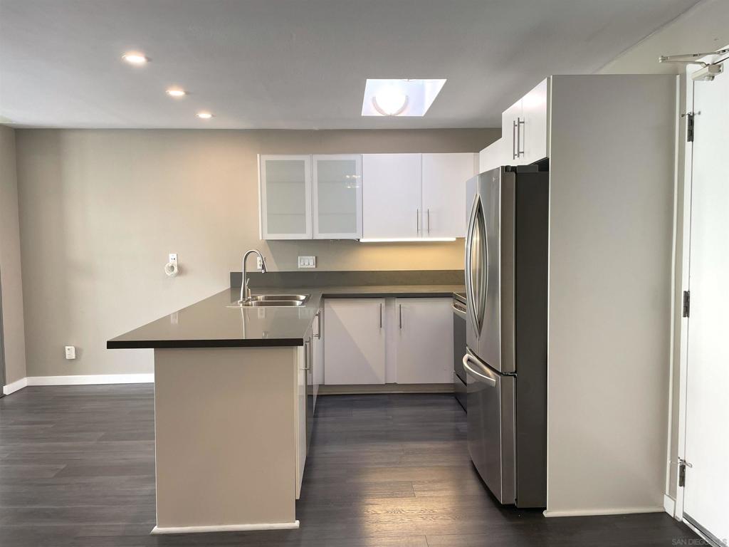 8338 Regents Rd - photo 4