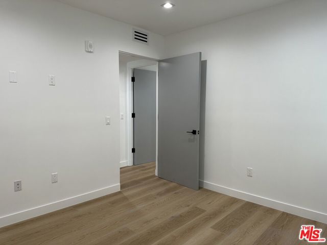 9842 Vidor Drive, Los Angeles CA: https://media.crmls.org/mediaz/45e42bf3-7c87-43dc-ac62-de0e11572dd1.jpg