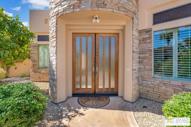 7 Ridgeline Way, Rancho Mirage, CA 92270