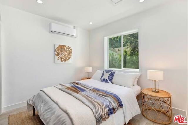 10801 Galvin Street photo 7