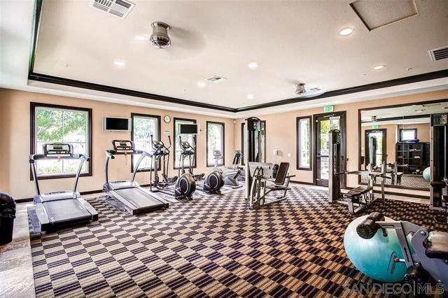 5059 Juneberry Ct, San Diego CA: https://media.crmls.org/mediaz/45e85b2d-0621-448b-a3c0-13324f4a8fa1.jpg