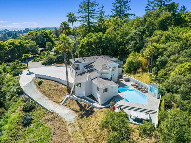532 Moonrise Lane, Aptos CA: https://media.crmls.org/mediaz/45e88963-e8de-45db-8e1e-7a06c3d3c714.jpg