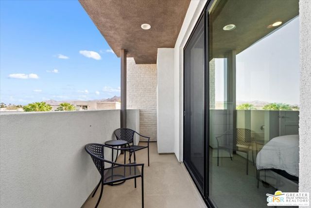 163 Blue Moon Drive, Palm Springs, CA 92262