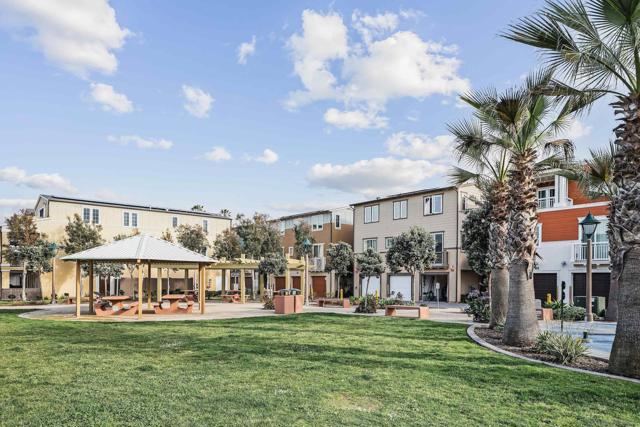 810 Santa Barbara Place, San Diego CA: https://media.crmls.org/mediaz/45e8d8c2-8467-4e77-9809-2bbf400f24a2.jpg