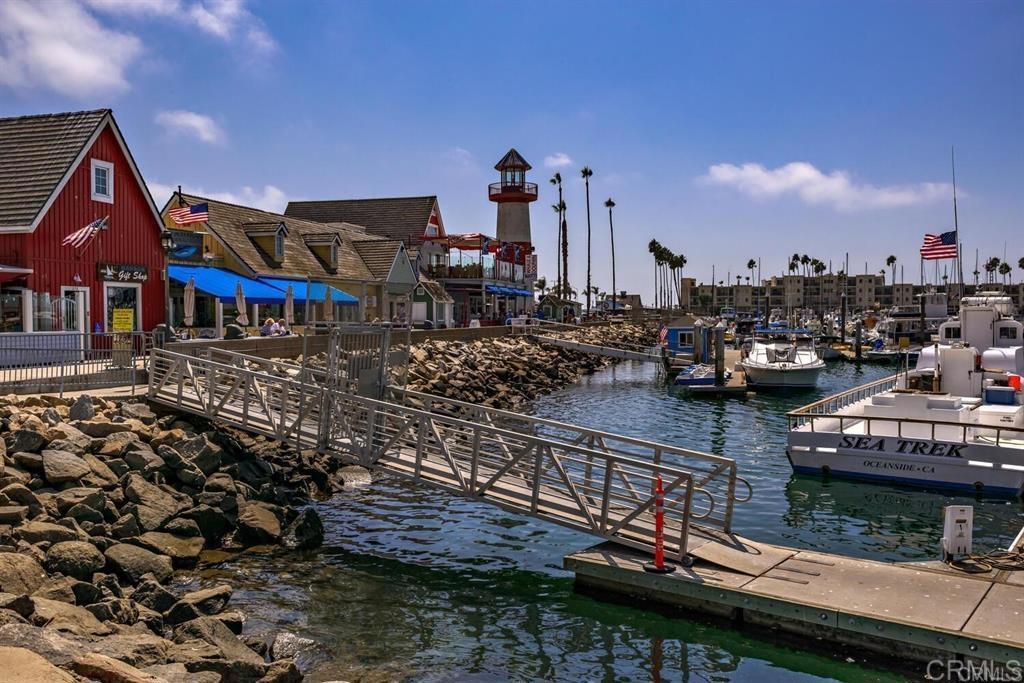 https://media.crmls.org/mediaz/45e9b153-e229-4325-ad3c-d1bd18296f81.jpg?preset=X-Large