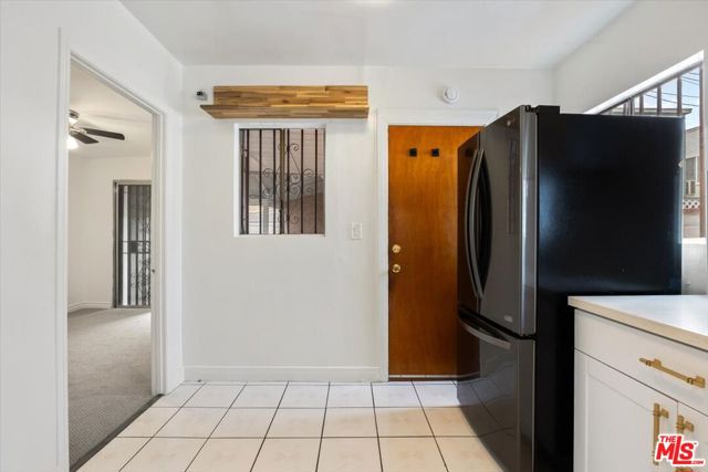 2840 S Mansfield Avenue, Los Angeles CA: https://media.crmls.org/mediaz/45ea7e6a-9354-4ad6-955c-8bc81065f9a9.jpg