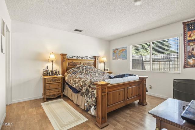 Image 34 of 57 For 9417 Petit Court