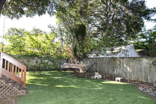 3523 Oak Drive, Menlo Park CA: https://media.crmls.org/mediaz/45eac443-13ad-44f0-917e-e9915c74ab1f.jpg