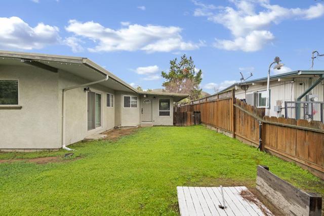 6881 F Street, Tres Pinos CA: https://media.crmls.org/mediaz/45ebaf9e-bf9b-494c-9315-5d01e6d0325e.jpg
