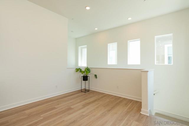 Image 5 of 27 For 841 Hana Ave  3