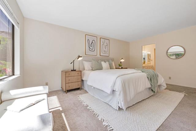 2140 Santa Cruz Avenue, Menlo Park CA: https://media.crmls.org/mediaz/45ee6d62-b101-4939-92e6-1b70fccbb109.jpg