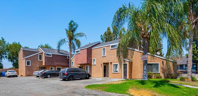 9039 Colony Place, Riverside CA: https://media.crmls.org/mediaz/45ee7c8c-d71a-46ea-8a73-12e06d615ed4.jpg