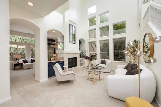 816 Corriente Point Drive,  CA: https://media.crmls.org/mediaz/45ee9d0d-384a-4806-8555-5fc57175c228.jpg