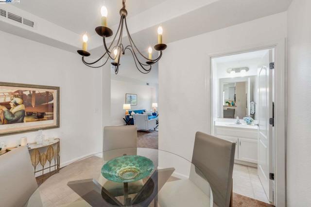 1586 Tucker St, Oakland CA: https://media.crmls.org/mediaz/45eee653-2639-485f-9565-861ae0185669.jpg
