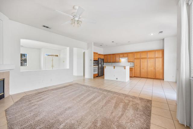 79110 Victoria Drive, La Quinta CA: https://media.crmls.org/mediaz/45eefc87-110b-44ba-bb71-c427e3b6c2b4.jpg