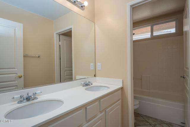 Detail Gallery Image 32 of 43 For 30456 Star Canyon Pl, Castaic,  CA 91384 - 4 Beds | 3 Baths