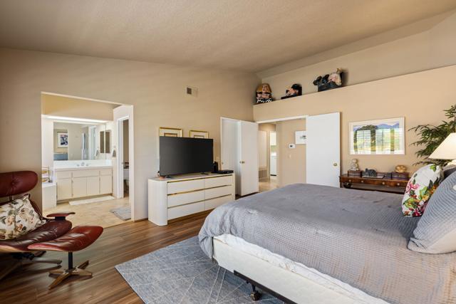 688 Vista Lago N Circle, Palm Desert CA: https://media.crmls.org/mediaz/45ef8d25-e0be-4c12-84e0-a712ad1c35d7.jpg