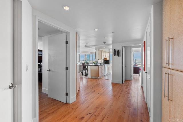 Detail Gallery Image 27 of 74 For 1820 Avenida Del Mundo #1507,  Coronado,  CA 92118 - 3 Beds | 2 Baths