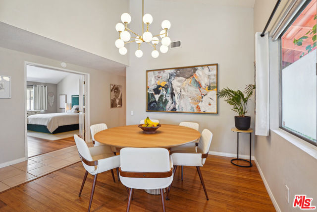 19730 Hatton Street, Winnetka CA: https://media.crmls.org/mediaz/45f08504-d8c4-4dd4-8396-a43bce6b942c.jpg
