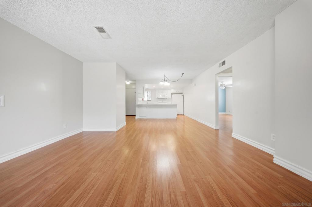 1257 Grand Avenue - photo 5