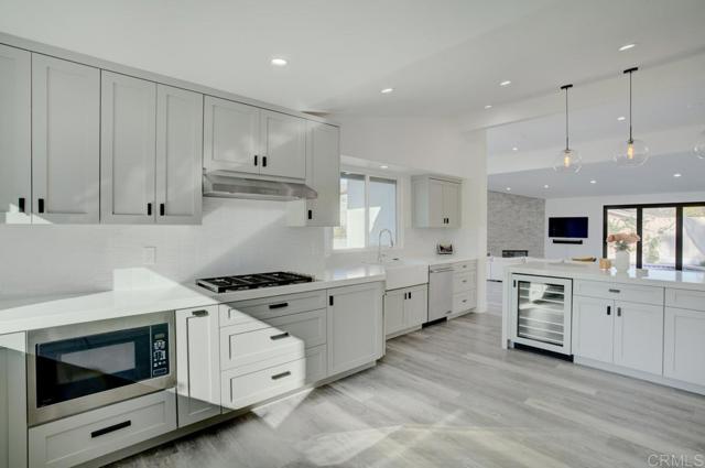3647 Hazelhurst Place, Bonita CA: https://media.crmls.org/mediaz/45f18f4d-b562-457a-ad05-f40af44723ab.jpg