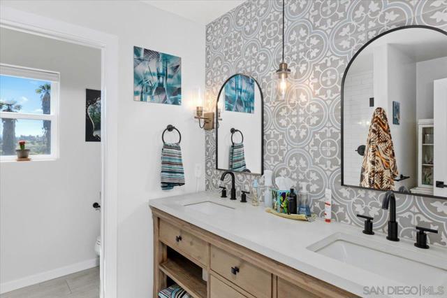 Image 61 of 75 For 2814 Paseo Del Sol