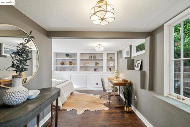 1143 Keith Ave, Berkeley CA: https://media.crmls.org/mediaz/45f1f3c7-9732-47d4-8344-c979b0b9e031.jpg