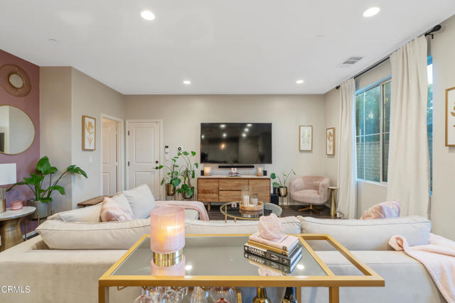 Detail Gallery Image 11 of 52 For 3350 E Yountville Dr #7,  Ontario,  CA 91761 - 3 Beds | 2/1 Baths