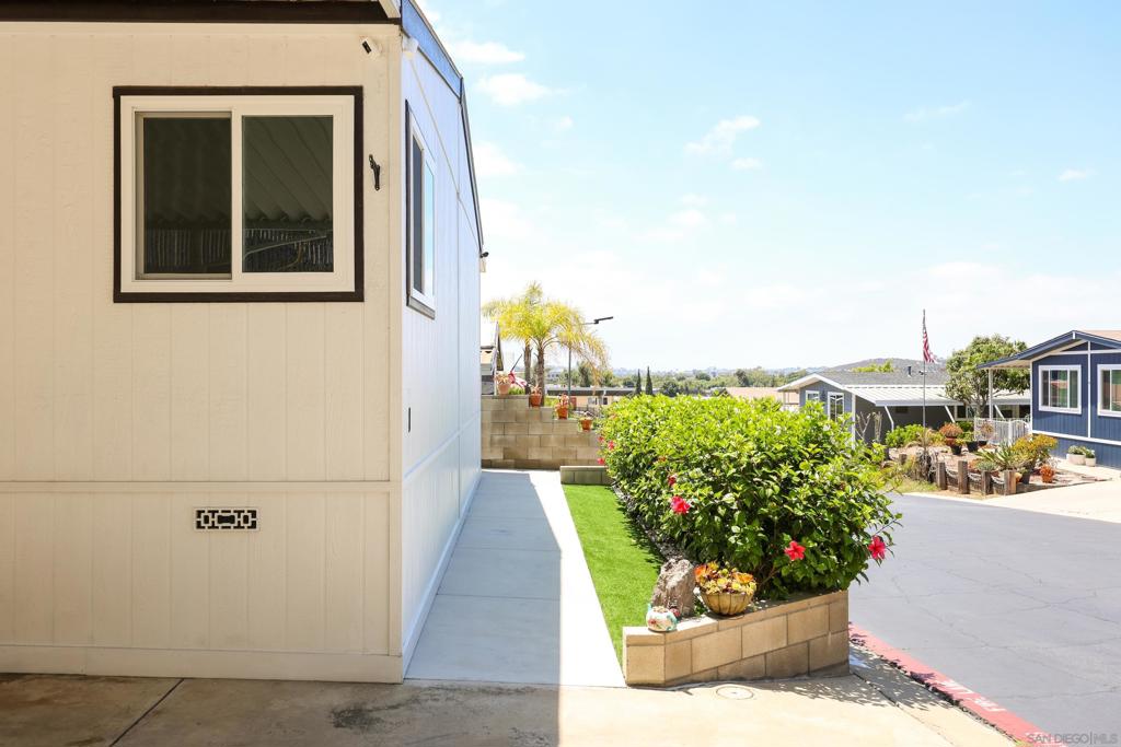 500 Rancheros Dr - photo 8