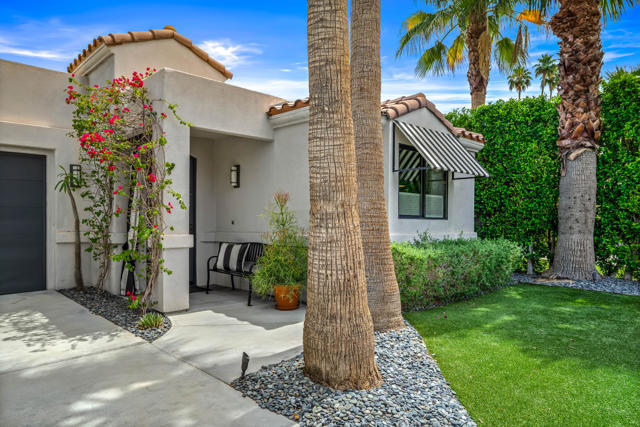 46030 Ocotillo Drive, Palm Desert CA: https://media.crmls.org/mediaz/45f457fa-3fe6-4529-8473-7a2d06fdda3a.jpg