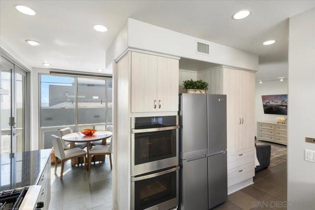 710 Verona Court, San Diego CA: https://media.crmls.org/mediaz/45f4ed9a-73a3-4b80-b98e-fdf007983065.jpg