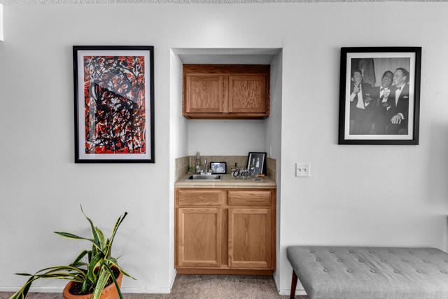 35970 Lindera Court, Rancho Mirage CA: https://media.crmls.org/mediaz/45f5fa74-eeb9-40c9-bbbe-842ab6a17551.jpg