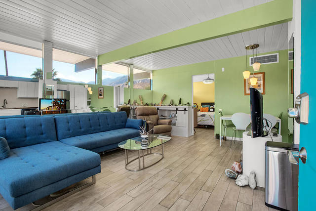 1111 E Palm Canyon Drive, Palm Springs CA: https://media.crmls.org/mediaz/45f6028c-69d6-40e5-85c0-c5eaa87125d3.jpg
