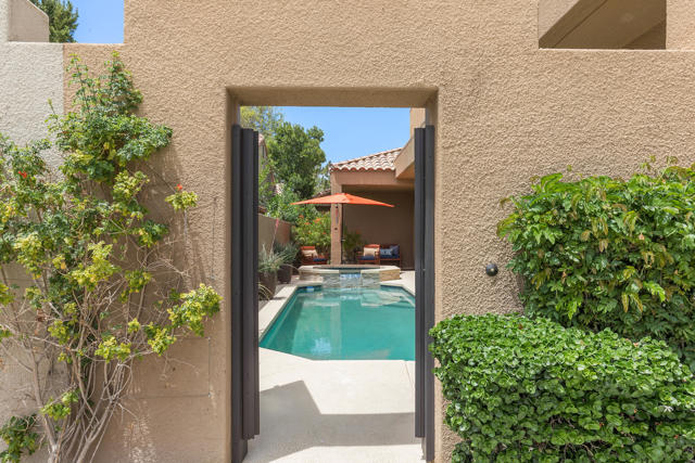 27 Oak Tree Drive, Rancho Mirage CA: https://media.crmls.org/mediaz/45f60500-2417-4272-aac0-186cbb5a3b5b.jpg