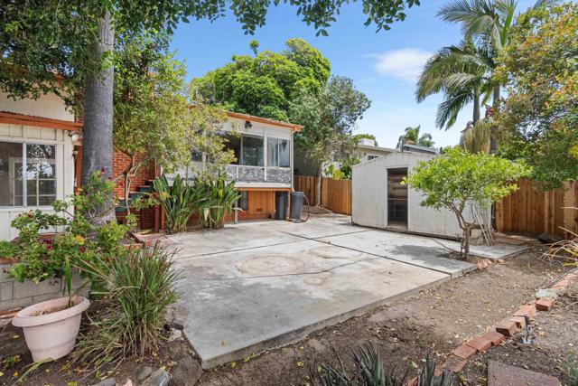 719 Marsolan Ave, Solana Beach CA: https://media.crmls.org/mediaz/45f62fe5-d54b-4ca1-acba-e8832e7e3022.jpg