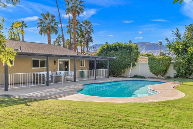 74370 Primrose Drive, Palm Desert CA: https://media.crmls.org/mediaz/45f7372d-a58c-46b3-94e0-f0557b58f327.jpg