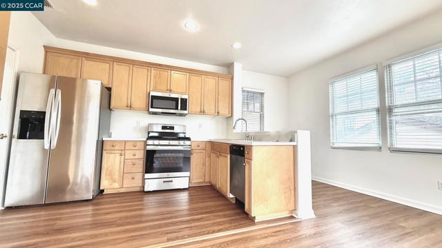 1136 TARAYA TERR - UNIT B, Hercules CA: https://media.crmls.org/mediaz/45f778c4-9f46-4bcb-b5e8-769ba481307b.jpg