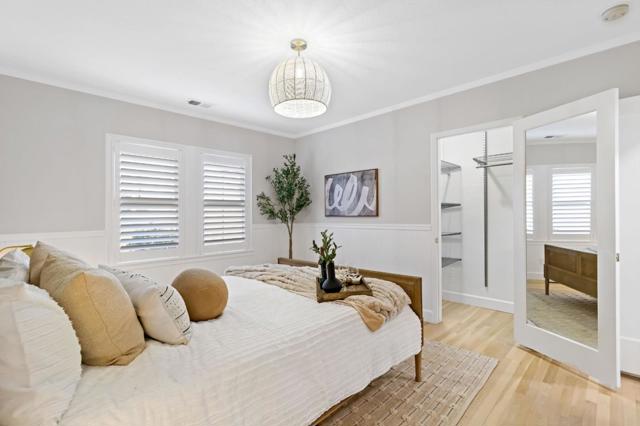 847 Willow Glen Way, San Jose CA: https://media.crmls.org/mediaz/45f7b894-163e-47c4-ba64-b5449b9bcb7b.jpg